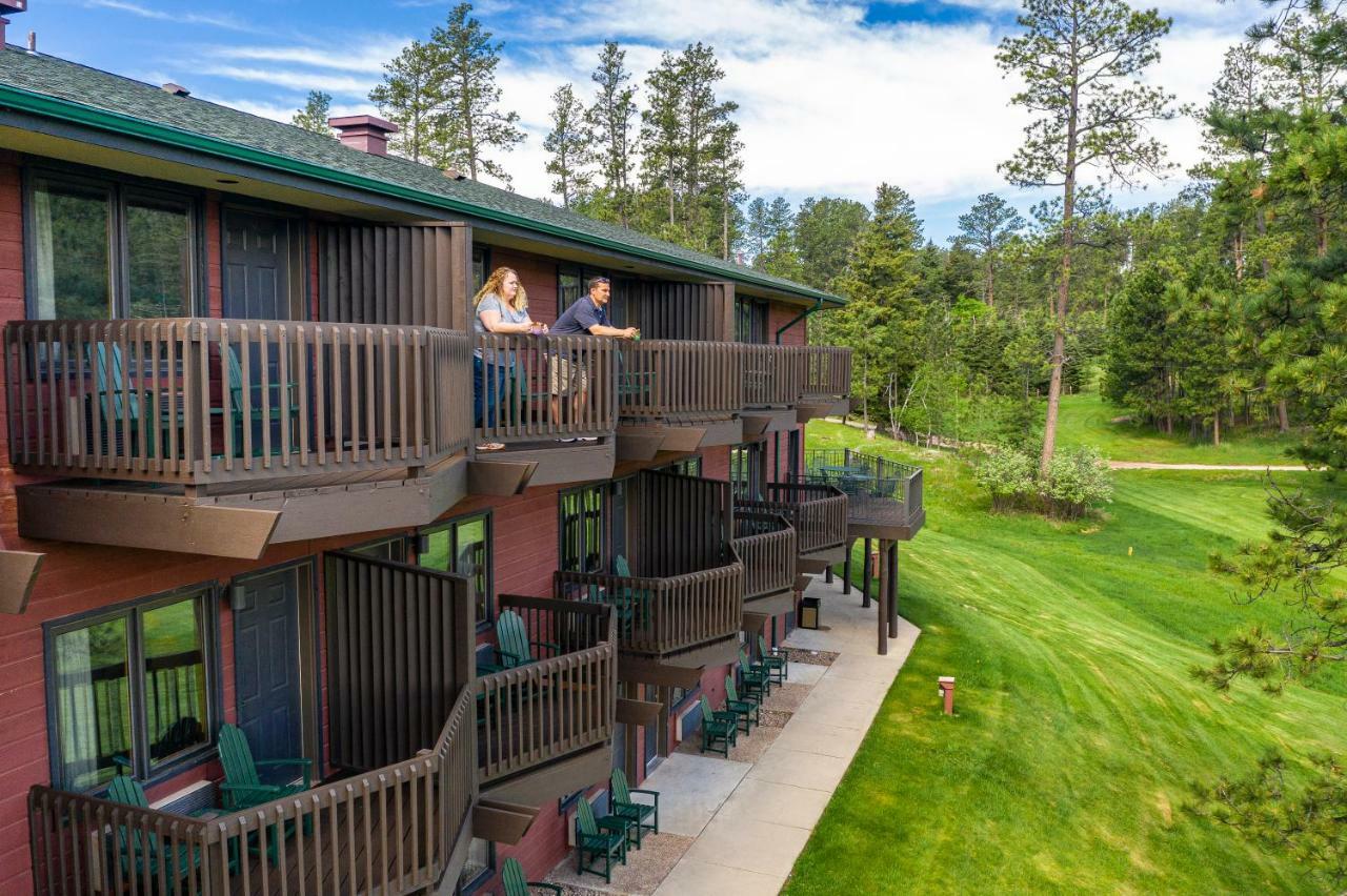 Lodge At Palmer Gulch Hill City Exterior photo